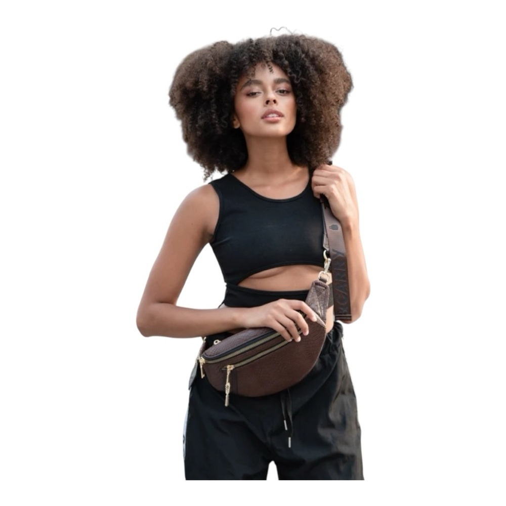 TOTE&CARRY SIGNATURE EVERYDAY FANNY PACK IN CHOCOLATE - Picture 2 of 14